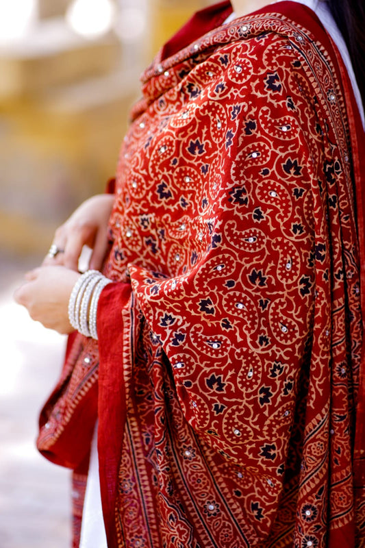Kohsar Ajrak Chaddar – Classic Maroon (Hand-Block Printed)