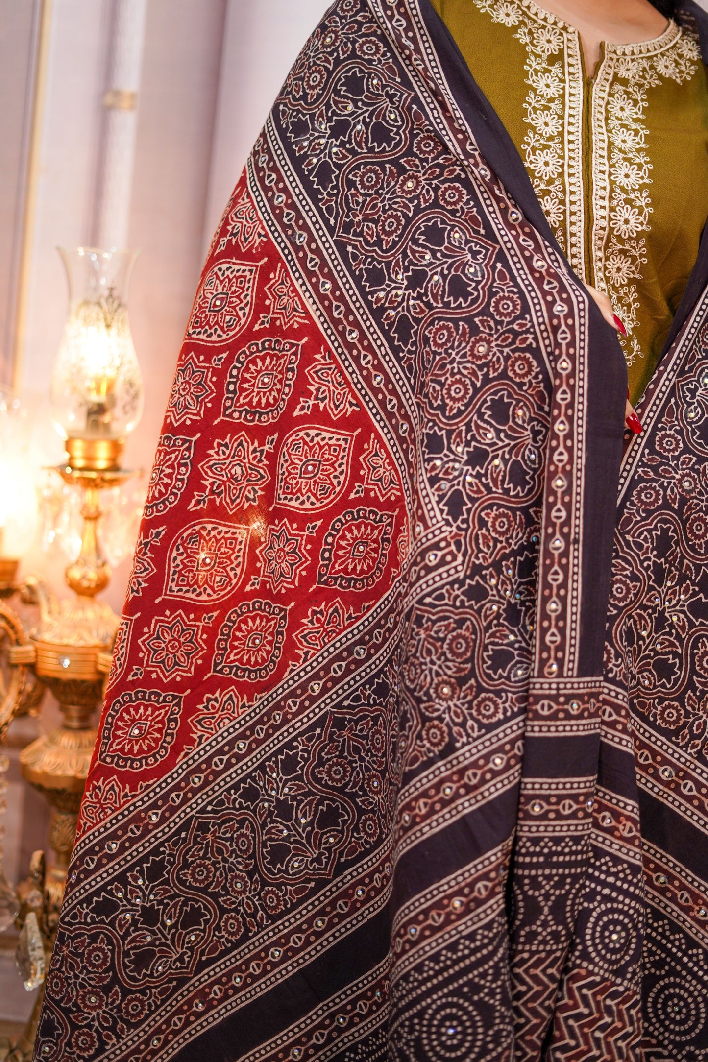 Nigaah Ajrak Chaddar 2 Tone - Maroon