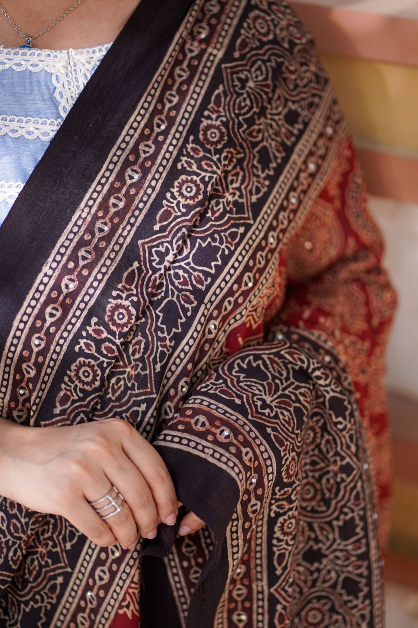 Nigaah Ajrak Chaddar 2 Tone - Maroon