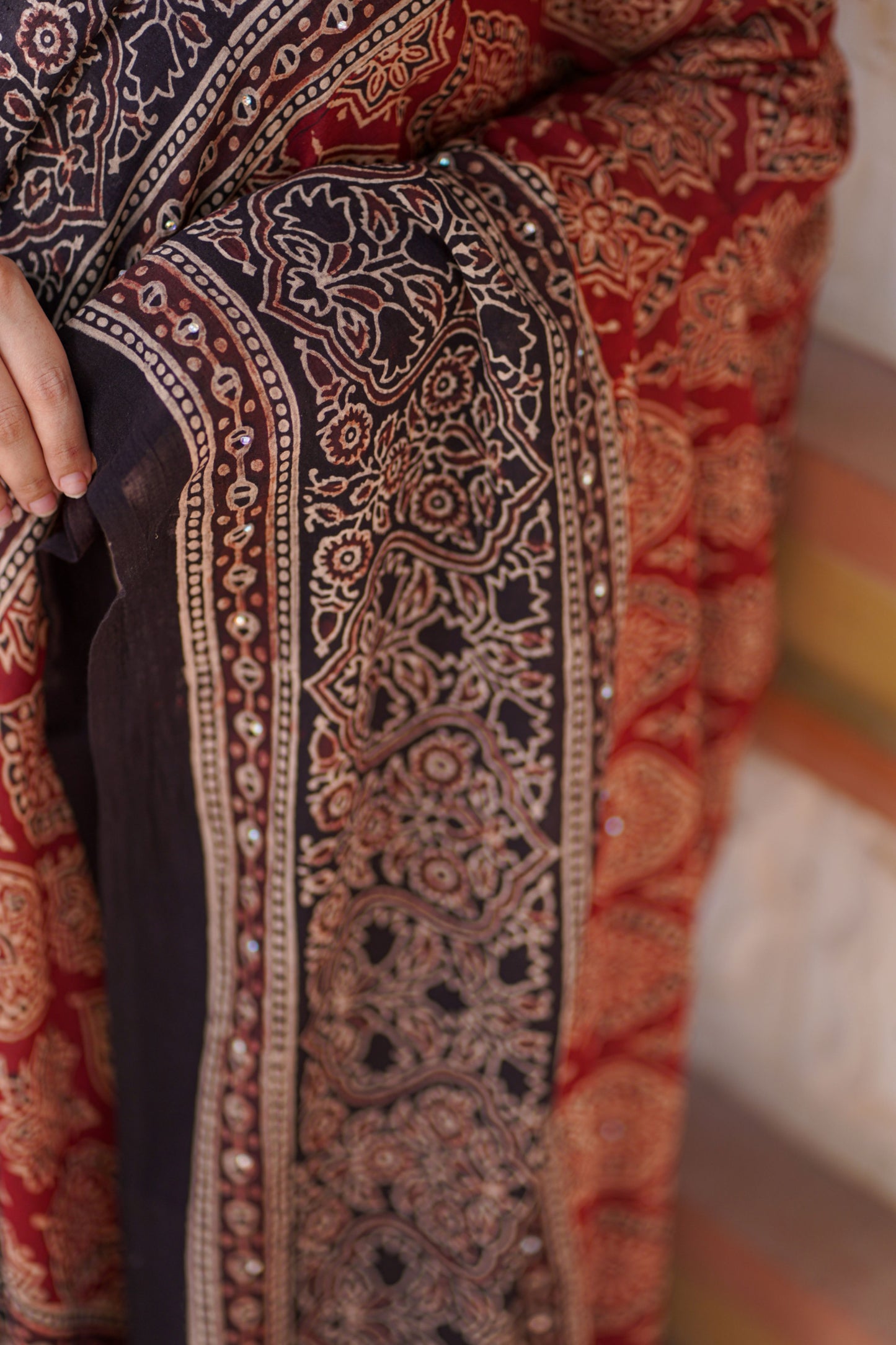 Nigaah Ajrak Chaddar 2 Tone - Maroon
