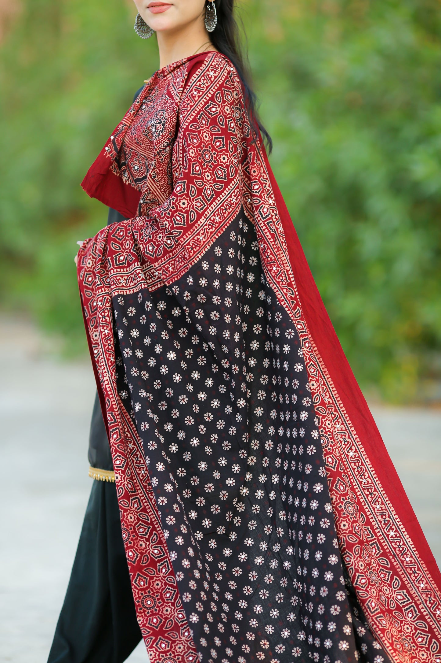 Rukhsar Ajrak Chaddar 2Tone - Black