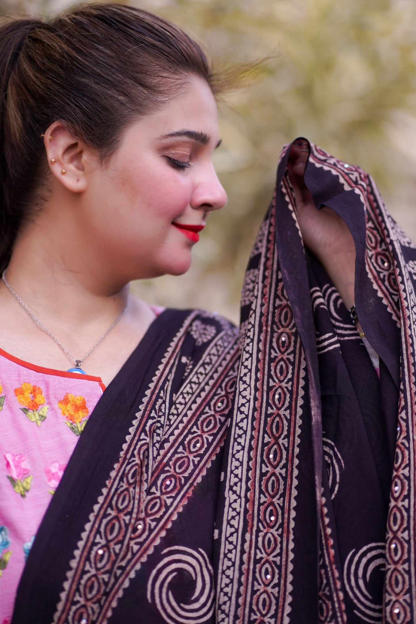 Afsana Ajrak Chaddar - Black