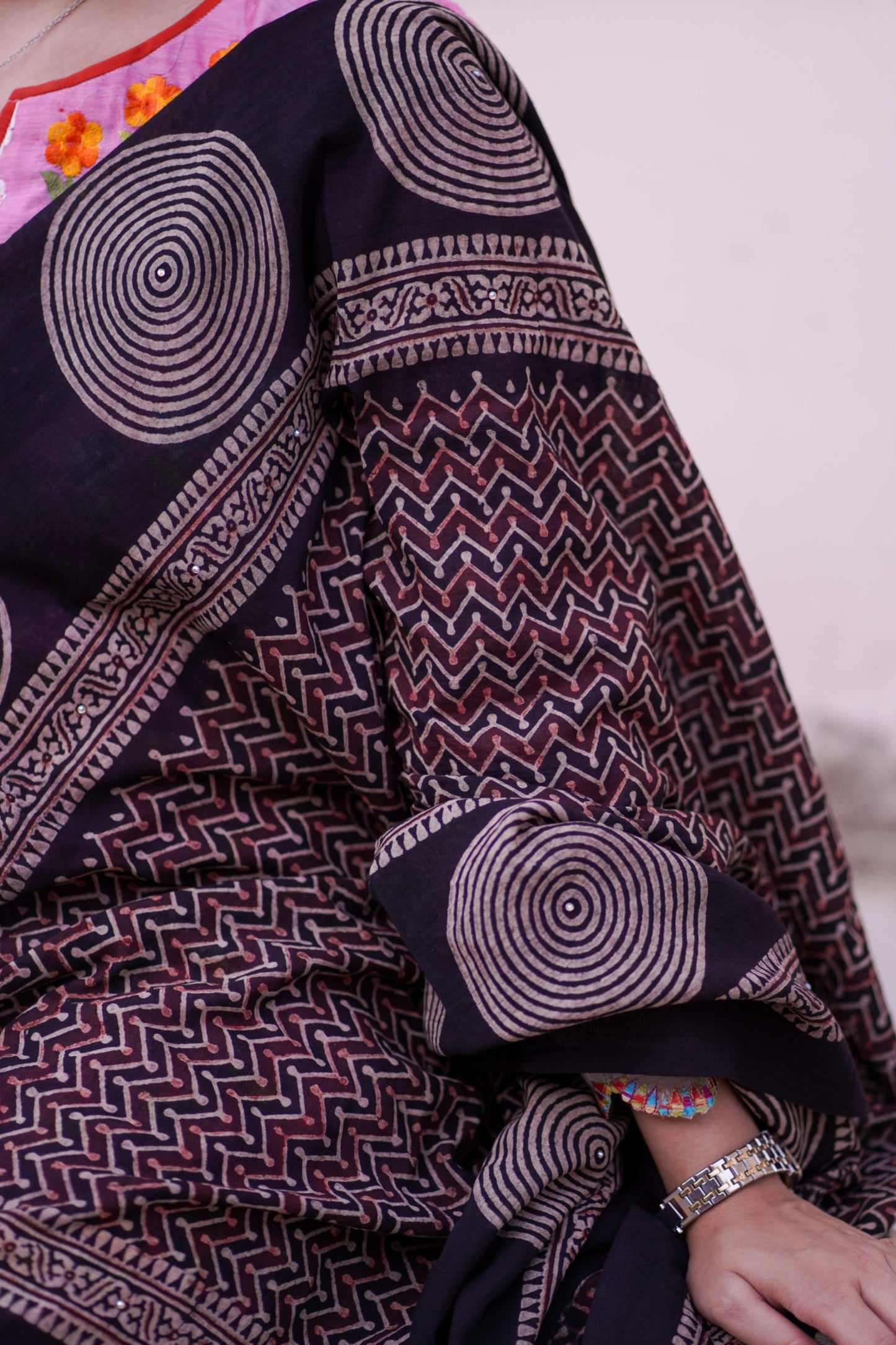 Sukoon Ajrak Chaddar - Black