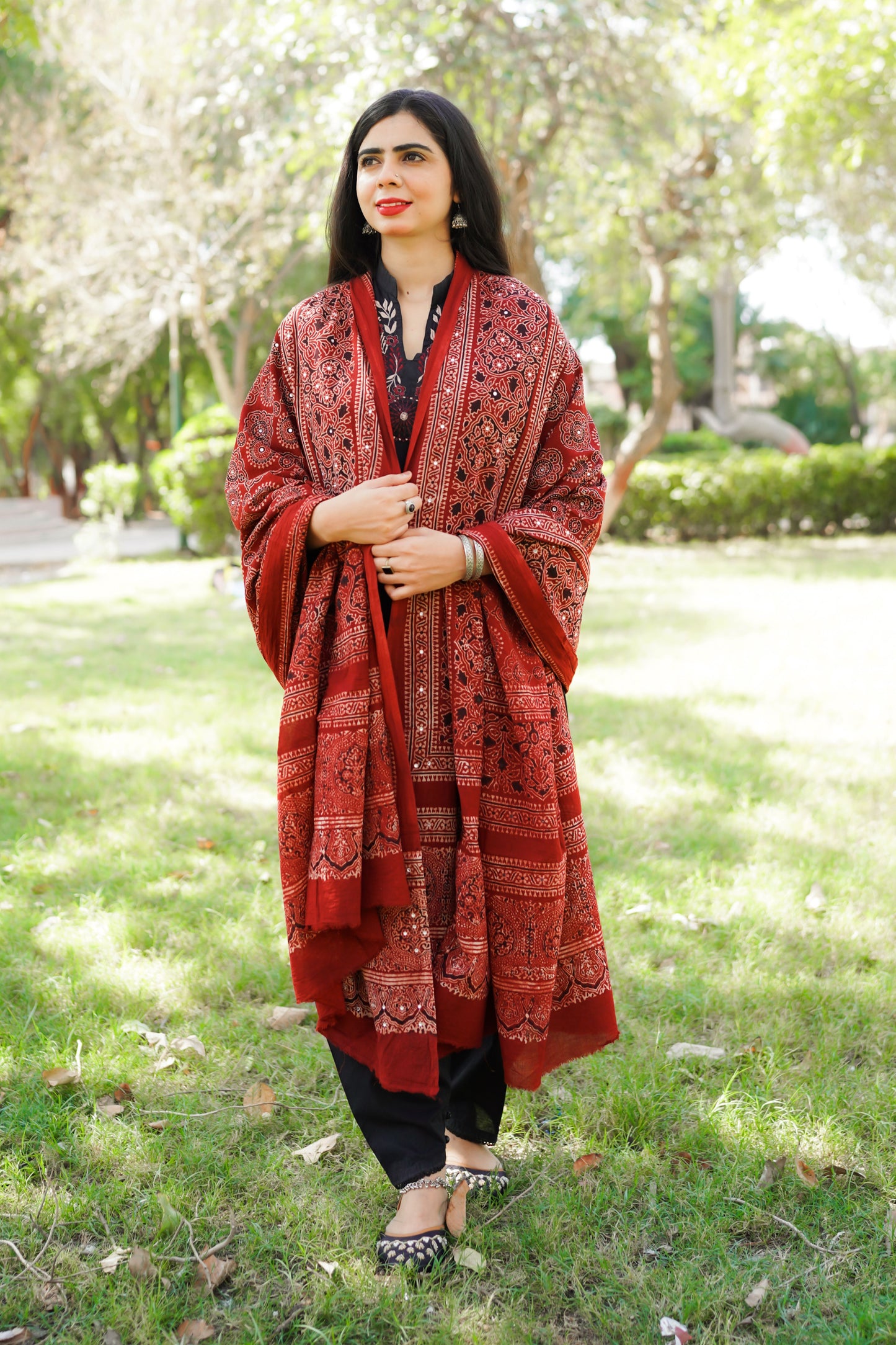 Varq Ajrak Chaddar - Maroon