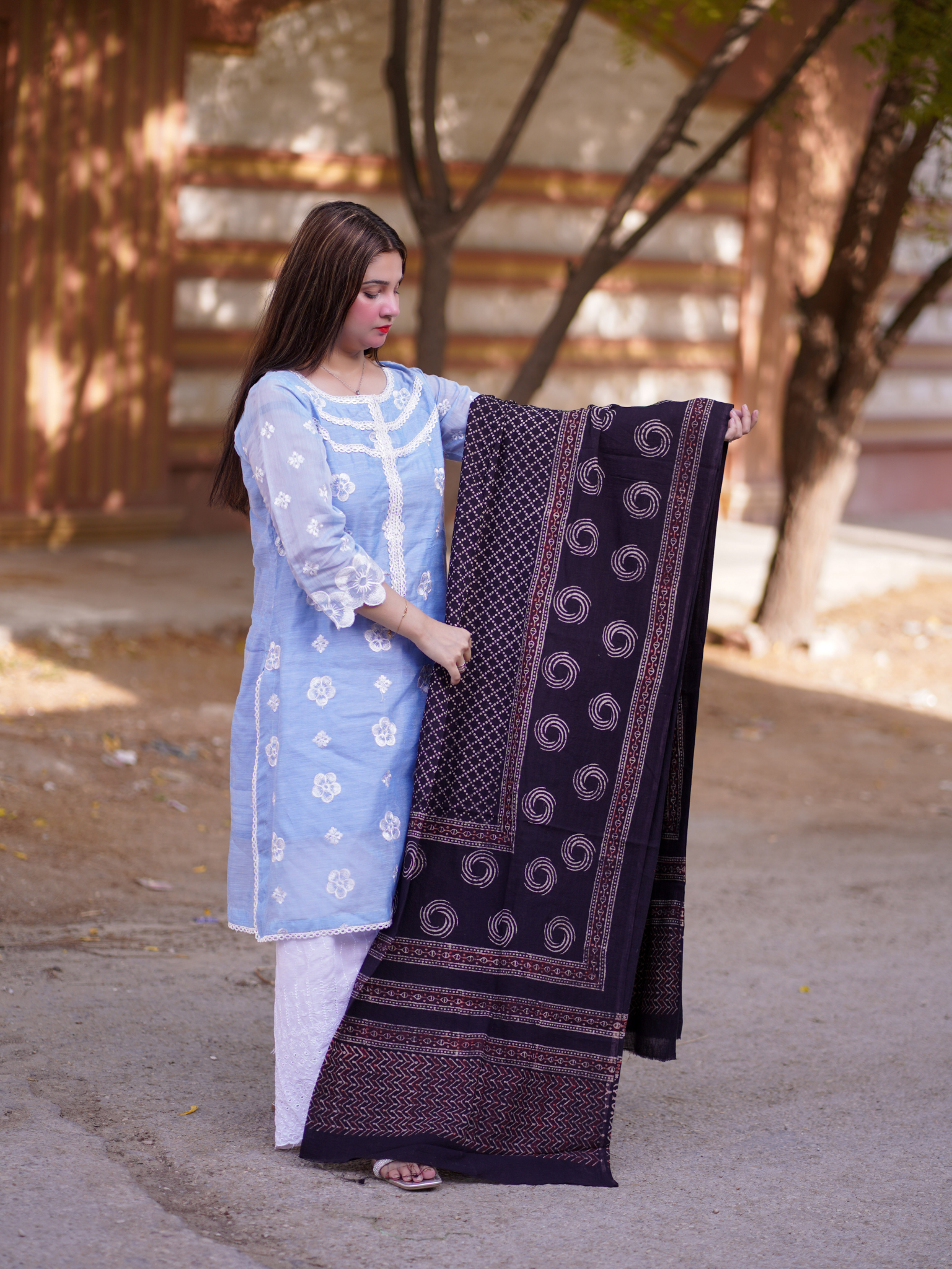 Sawan Ajrak Chaddar - Black