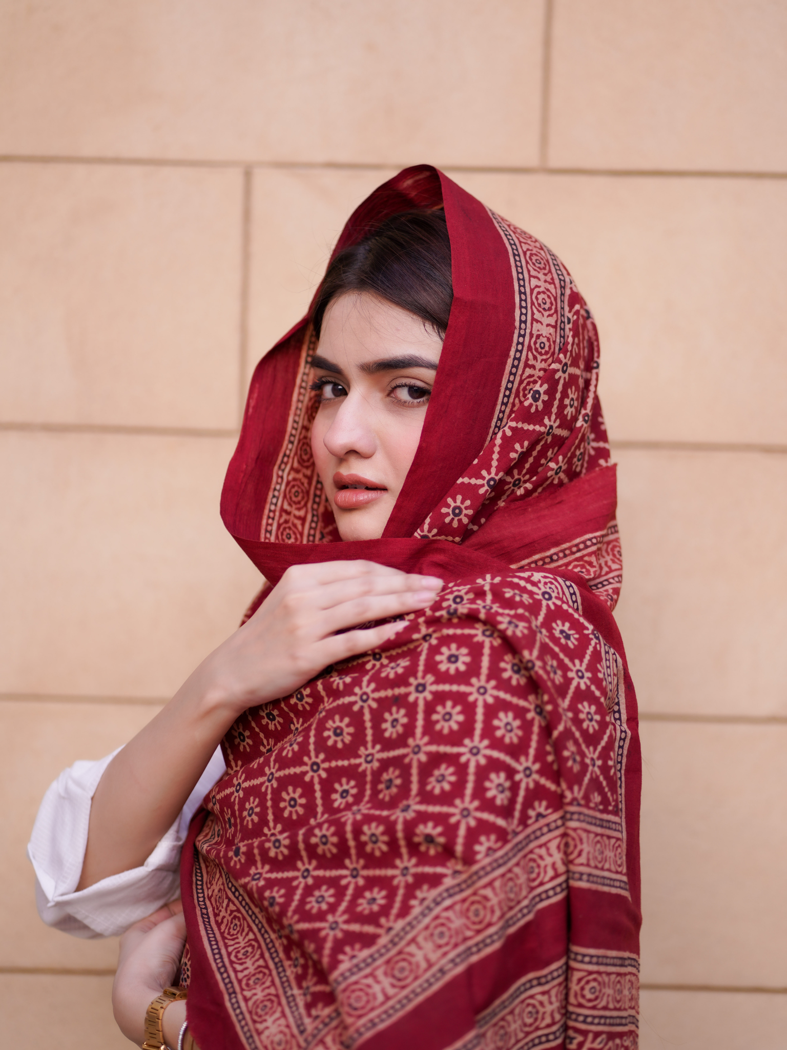 Nargis Ajrak Scarf - Maroon