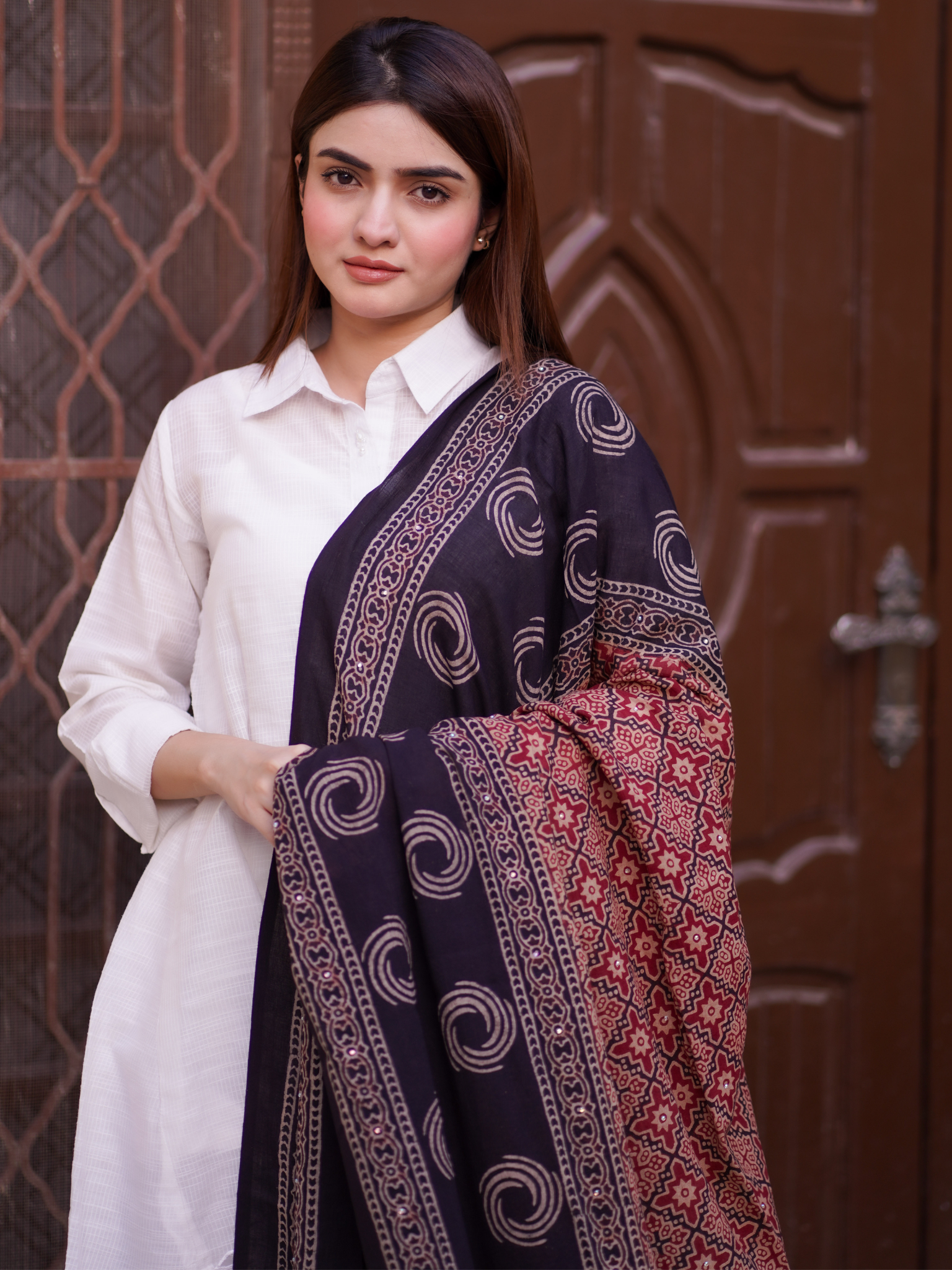 Aaina Ajrak Chaddar 2 Tone - Maroon