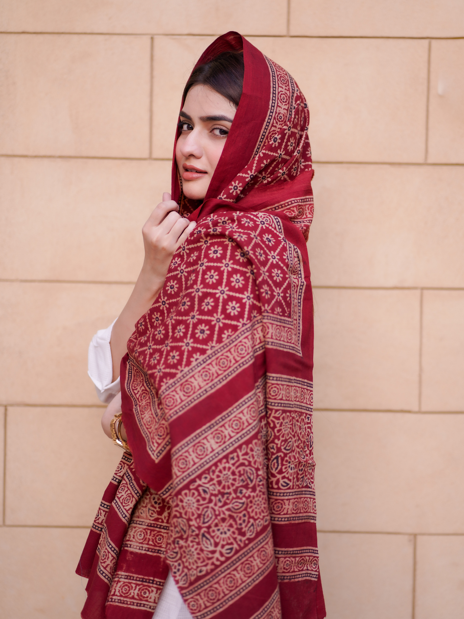 Nargis Ajrak Scarf - Maroon