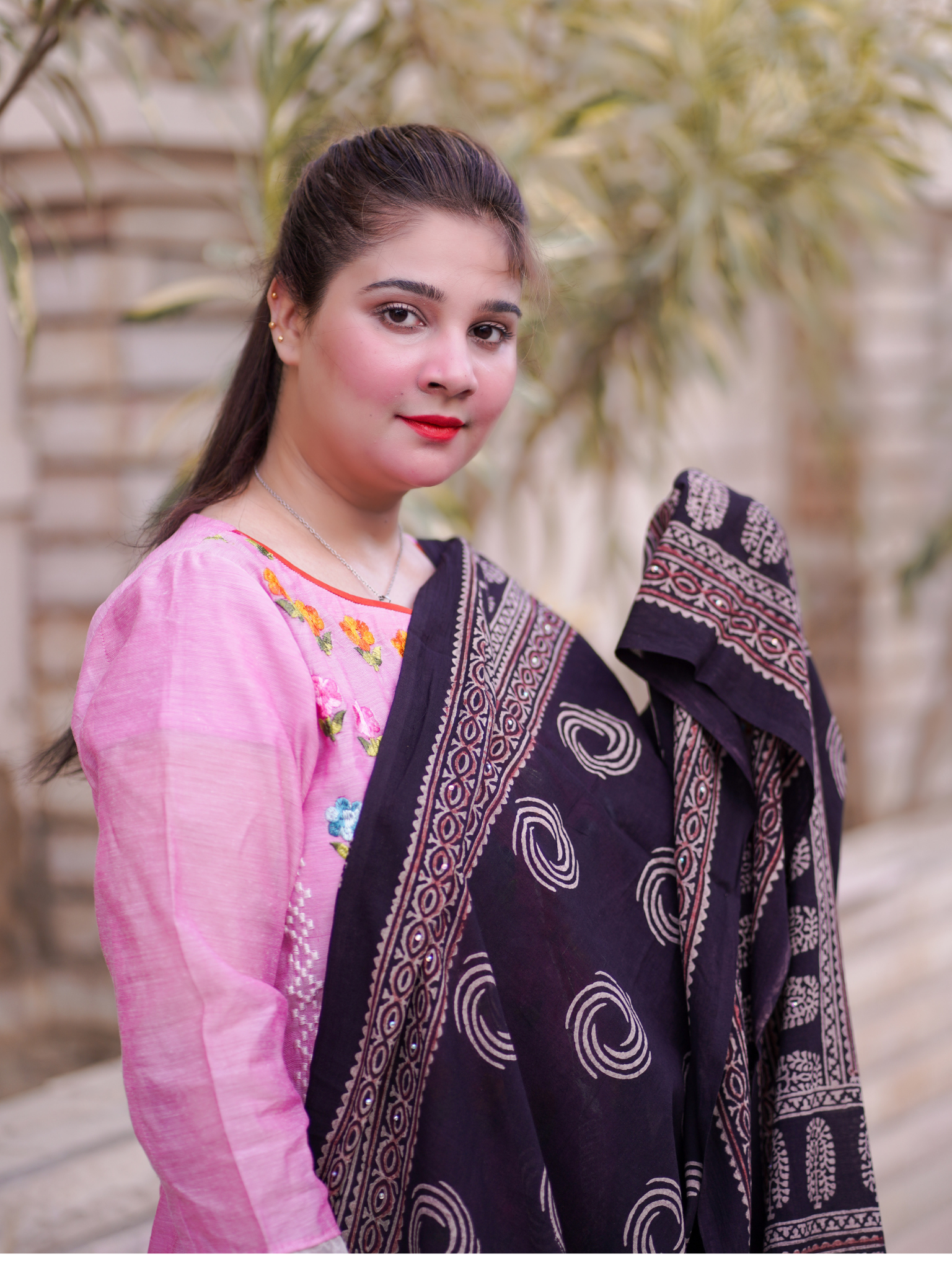 Afsana  Ajrak Chaddar - Black