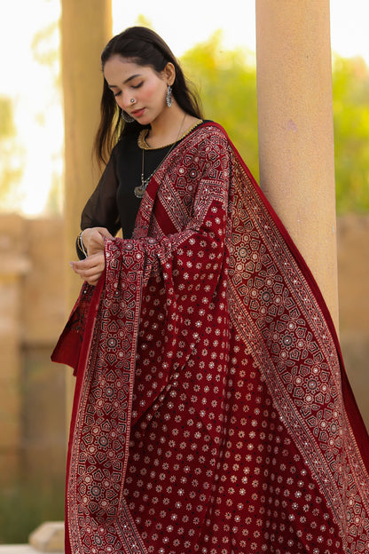 Rukhsar Ajrak Chaddar – Classic Maroon (Hand-Block Printed)