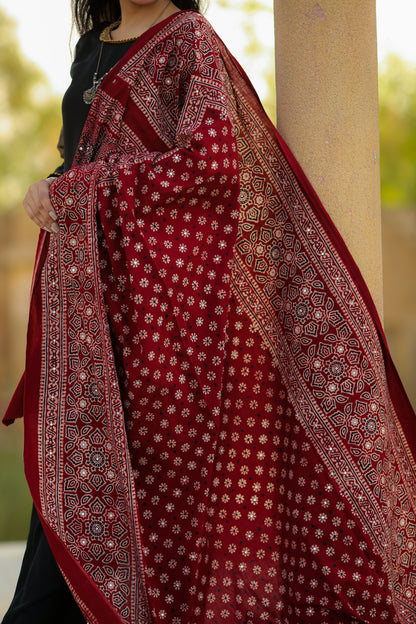 Rukhsar Ajrak Chaddar – Classic Maroon (Hand-Block Printed)