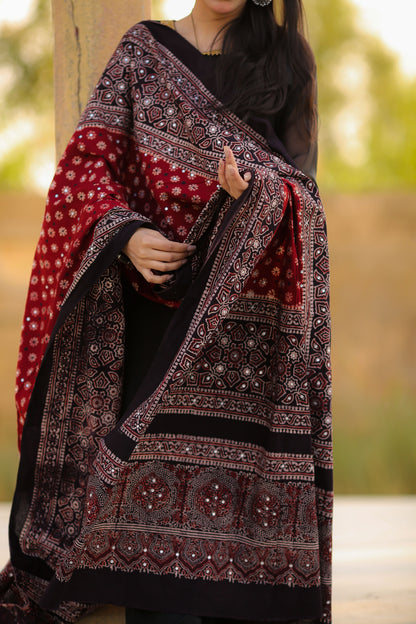 Rukhsar Ajrak Chaddar 2Tone - Maroon