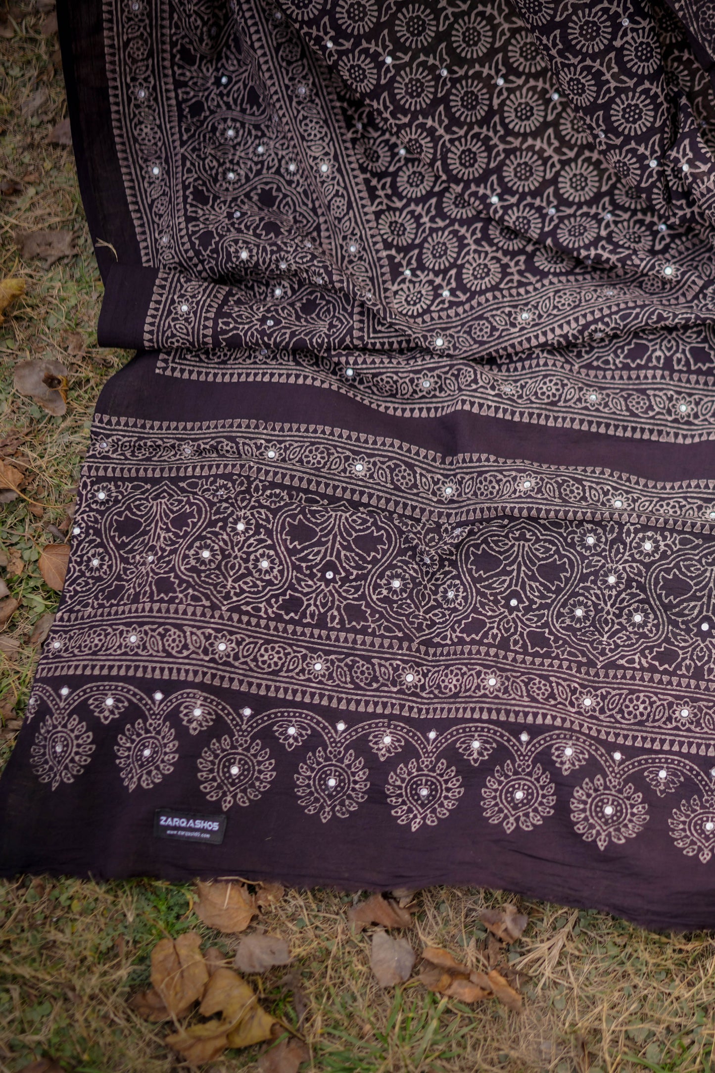 Zauq Ajrak Chaddar – Midnight Black (Naturally Dyed)