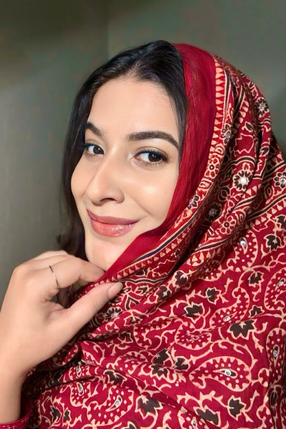 Kohsar Ajrak Chaddar – Classic Maroon (Hand-Block Printed)