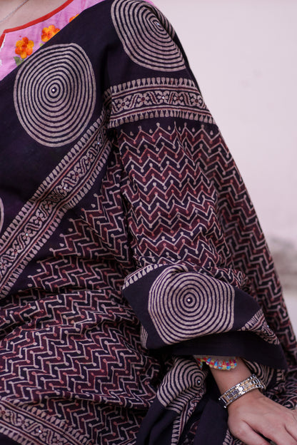 Sukoon Ajrak Chaddar - Black