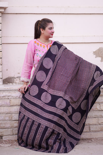 Sukoon Ajrak Chaddar - Black