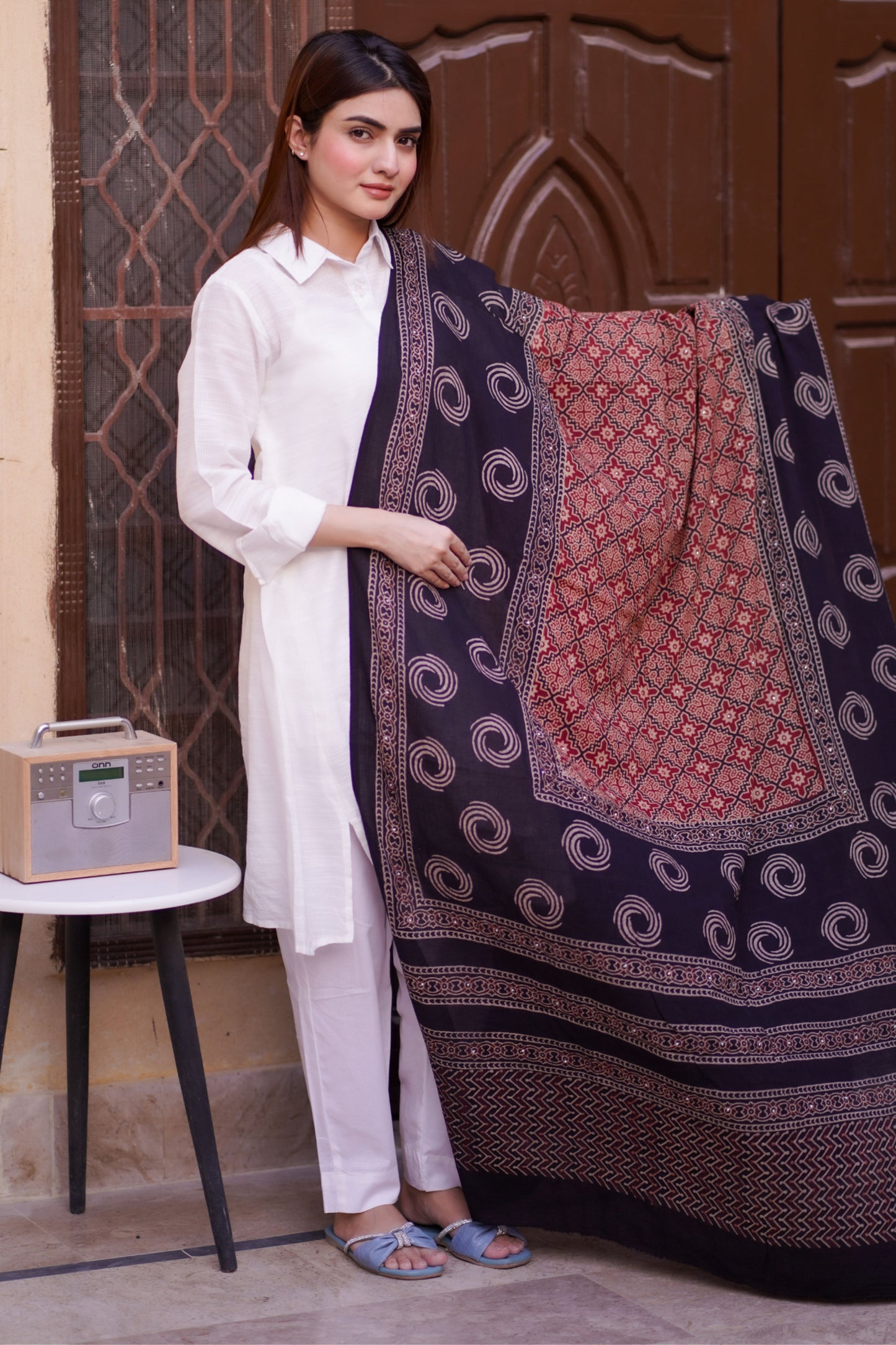 Aaina Ajrak Chaddar 2 Tone - Maroon