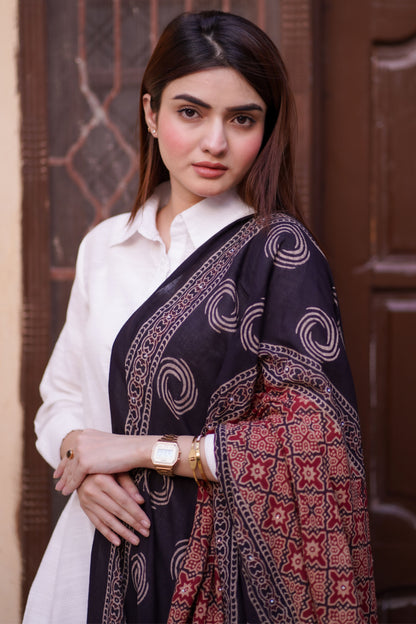 Aaina Ajrak Chaddar 2 Tone - Maroon