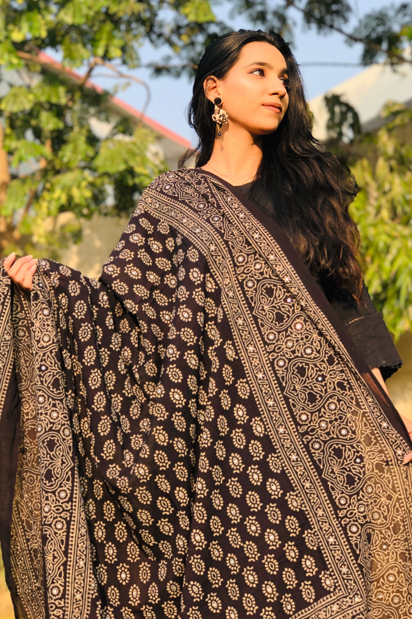 Tehzeeb Ajrak Chaddar - Black