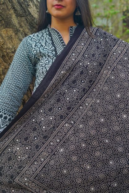 Zari Ajrak Chaddar - Black