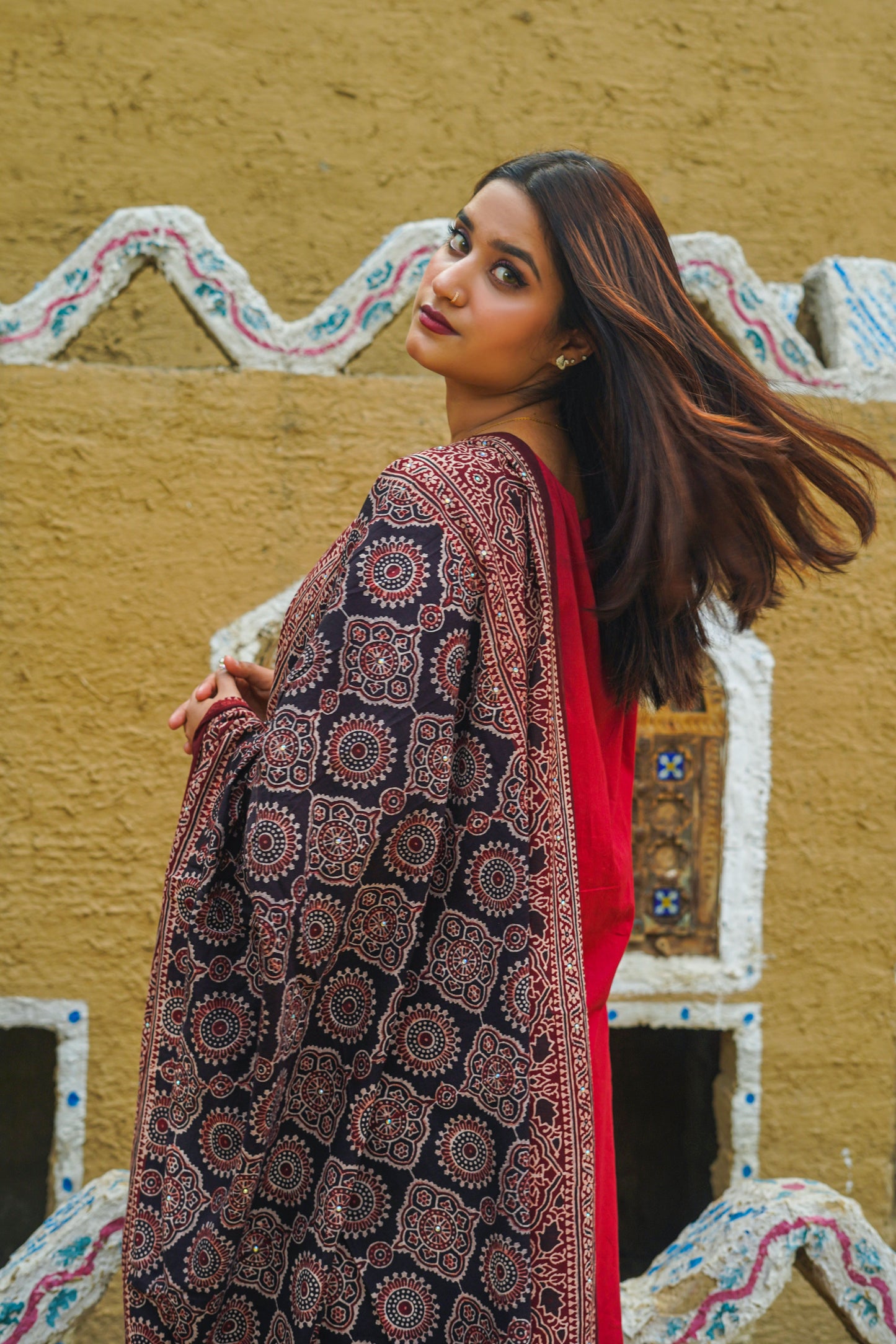 Varq Ajrak Chaddar 2Tone - Black