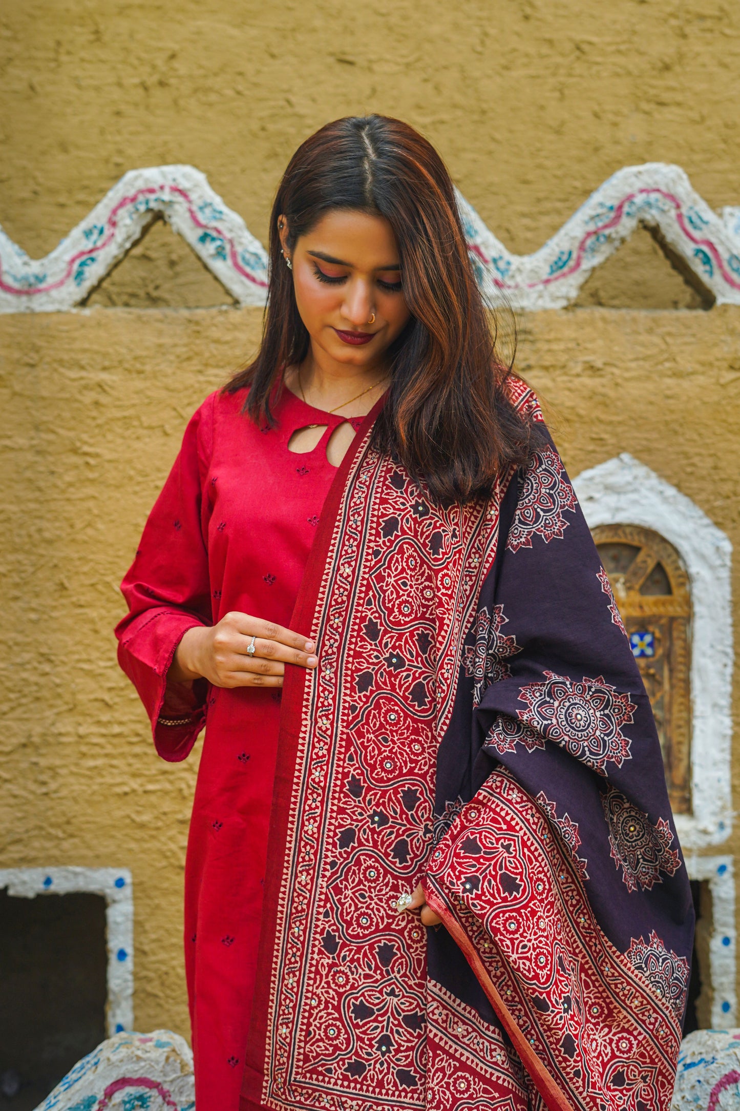 Gulnaar Ajrak Chaddar 2Tone -Black