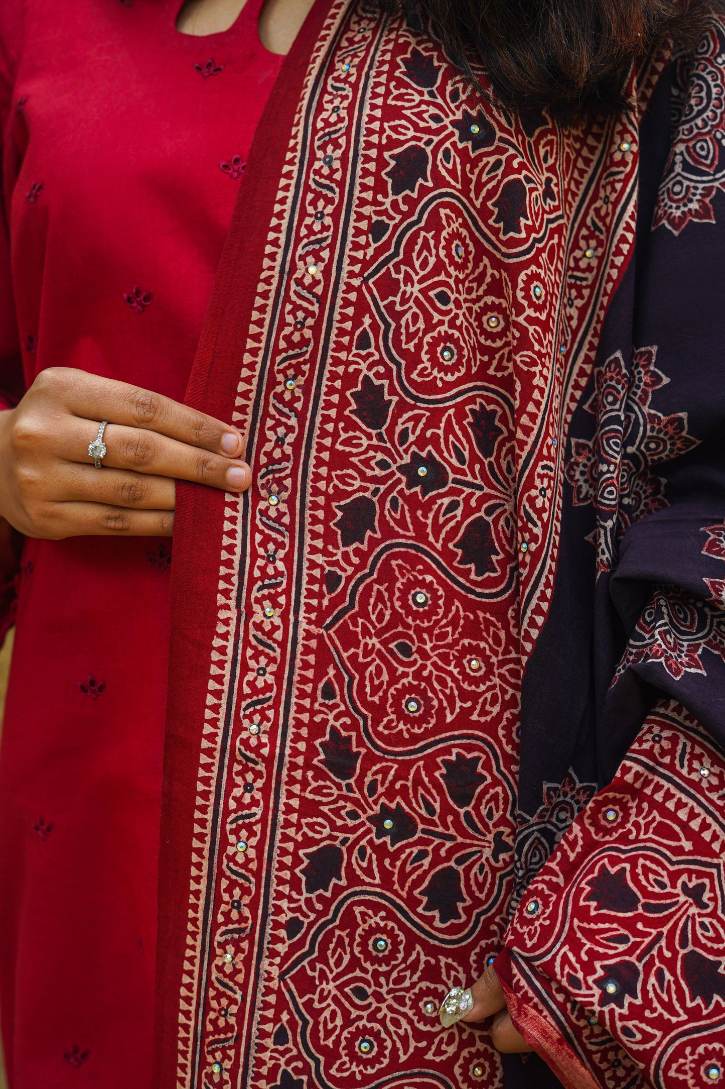 Gulnaar Ajrak Chaddar 2Tone -Black