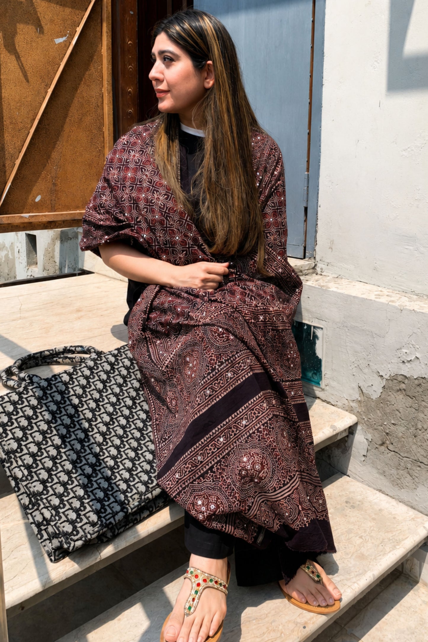 Rangrez Ajrak Chaddar – Black & Burgundy