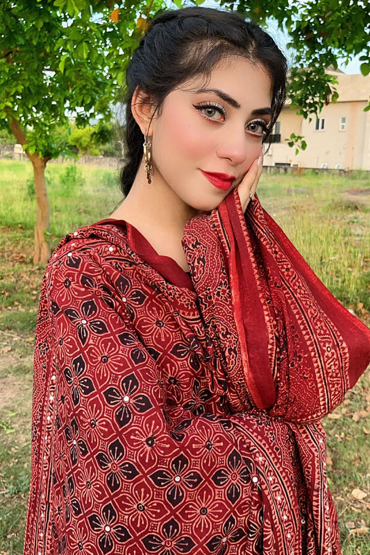 Rangrez Ajrak Chaddar – Maroon