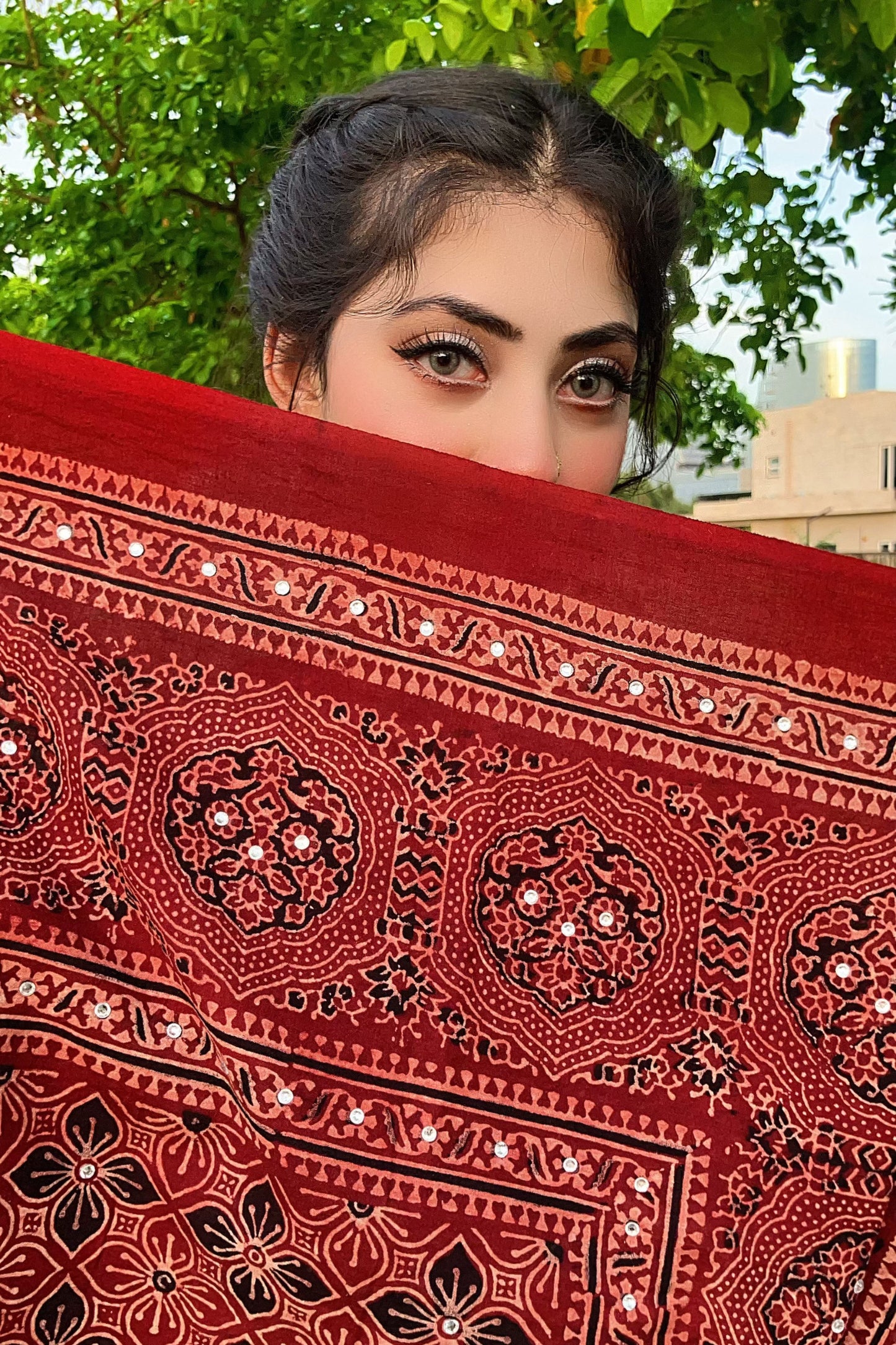 Rangrez Ajrak Chaddar – Maroon