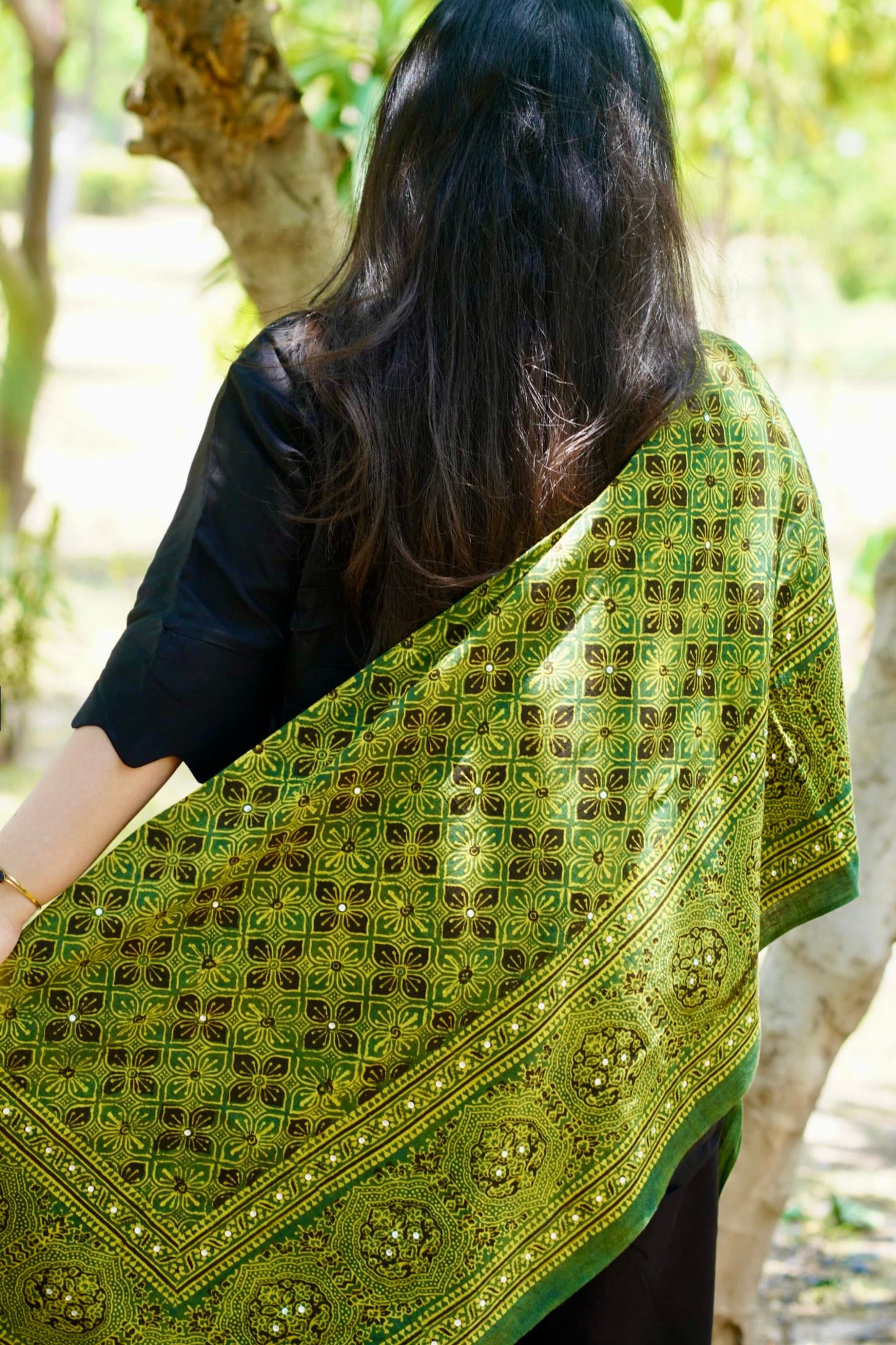 Rangrez Ajrak Chaddar – Green