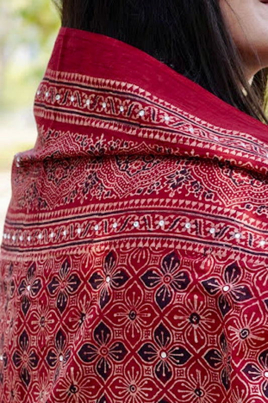 Rangrez Ajrak Chaddar – Maroon