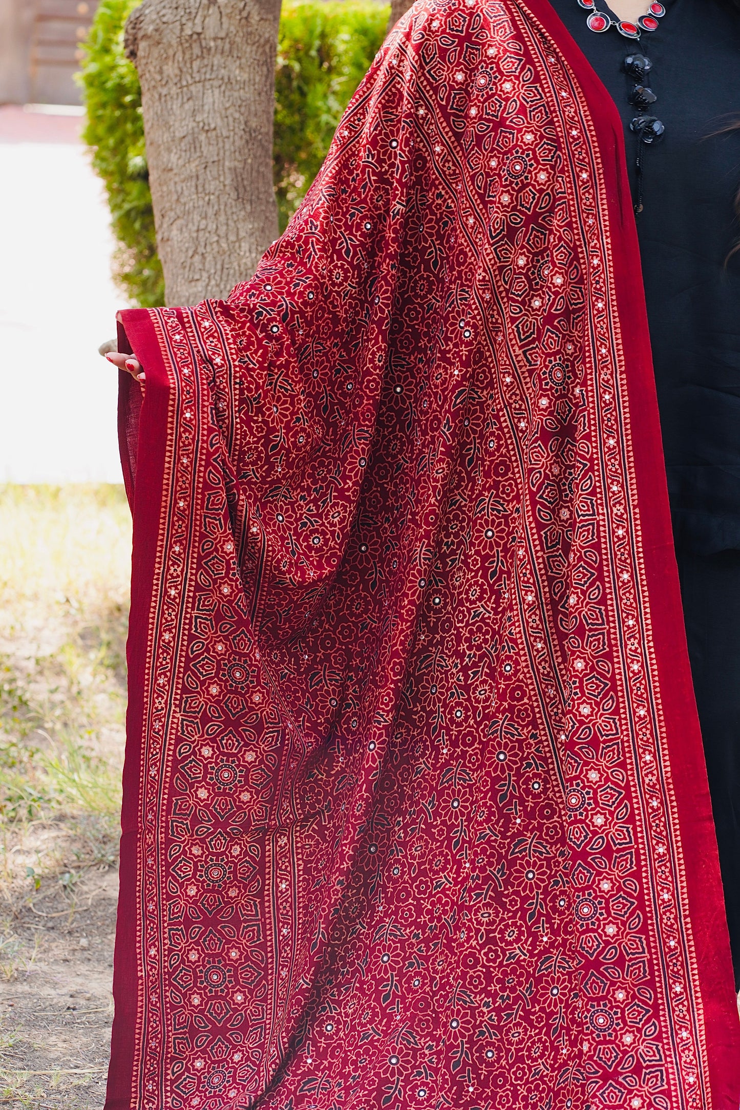 Zareen Ajrak Chaadar Maroon – Hand Block Printed