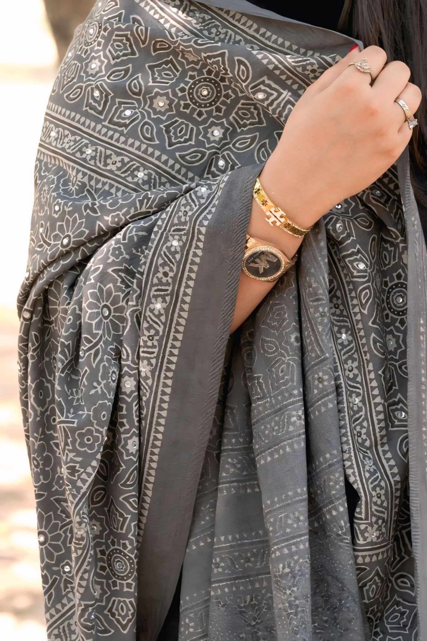 Zareen Ajrak Chaadar Grey – Hand Block Printed
