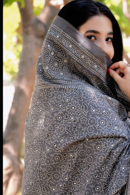Zareen Ajrak Chaadar Grey – Hand Block Printed