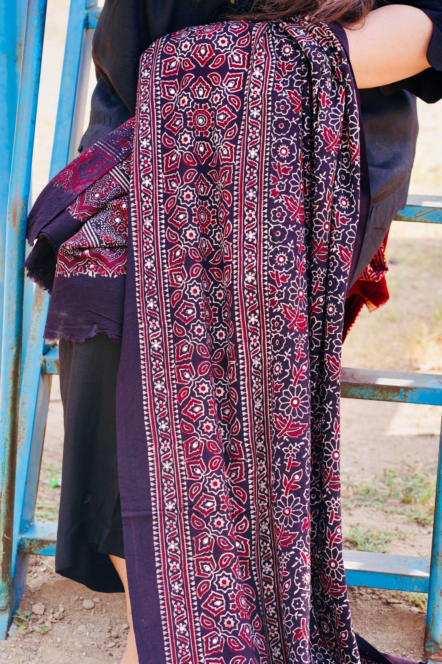 Zareen Ajrak Chaadar Black & Burgundy