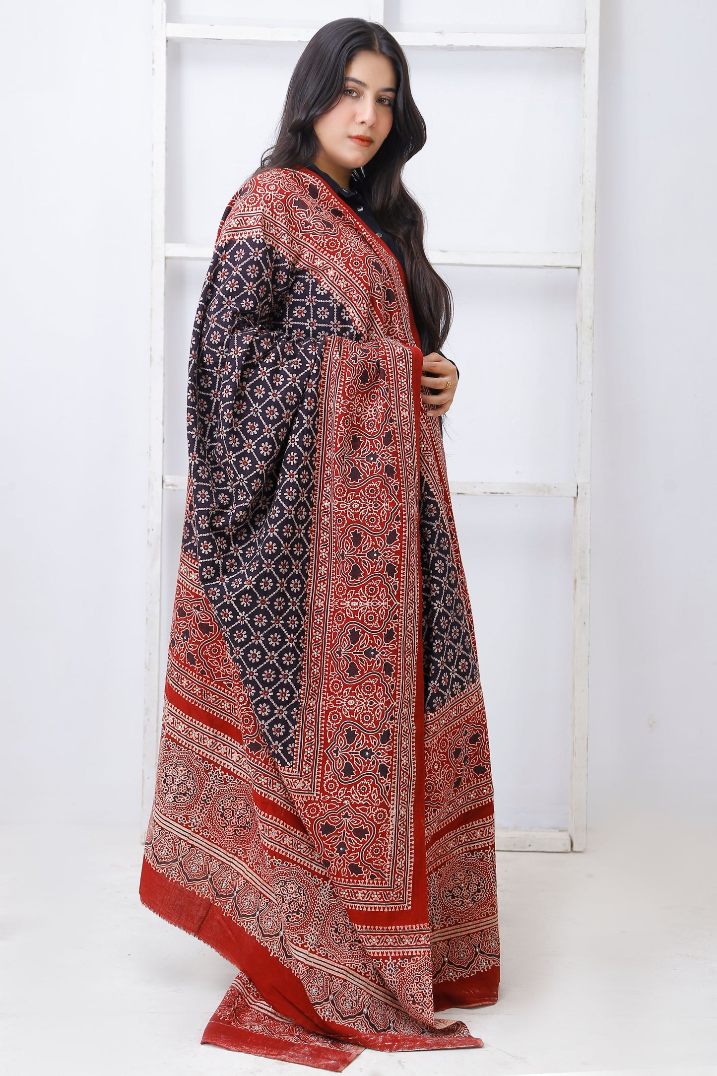Nargis Ajrak Chaddat 2Tone Black